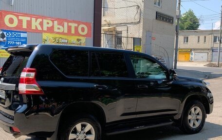 Toyota Land Cruiser Prado 150 рестайлинг, 2013 год, 3 480 000 рублей, 3 фотография