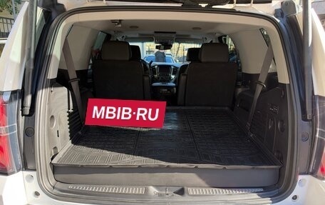 Chevrolet Tahoe IV, 2019 год, 4 500 000 рублей, 10 фотография