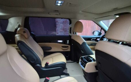 KIA Carnival, 2021 год, 4 700 000 рублей, 39 фотография
