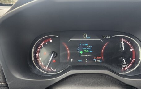 Toyota RAV4, 2021 год, 3 600 000 рублей, 9 фотография