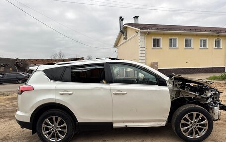 Toyota RAV4, 2017 год, 750 000 рублей, 9 фотография