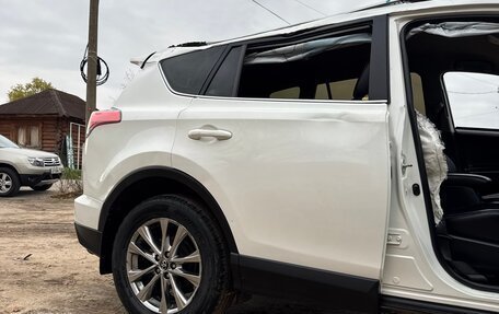 Toyota RAV4, 2017 год, 750 000 рублей, 10 фотография