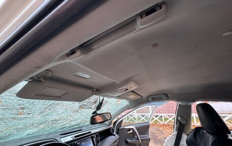 Toyota RAV4, 2017 год, 750 000 рублей, 14 фотография