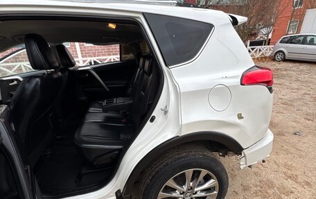 Toyota RAV4, 2017 год, 750 000 рублей, 17 фотография