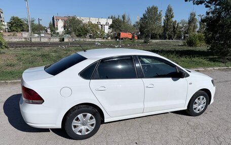 Volkswagen Polo VI (EU Market), 2011 год, 500 000 рублей, 3 фотография