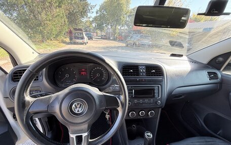 Volkswagen Polo VI (EU Market), 2011 год, 500 000 рублей, 7 фотография