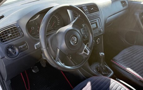 Volkswagen Polo VI (EU Market), 2011 год, 500 000 рублей, 8 фотография