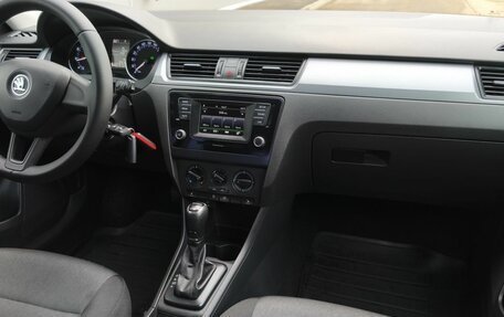 Skoda Rapid I, 2017 год, 1 335 000 рублей, 14 фотография