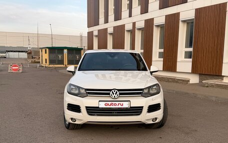 Volkswagen Touareg III, 2012 год, 1 720 000 рублей, 2 фотография