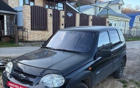 Chevrolet Niva I рестайлинг, 2009 год, 295 000 рублей, 2 фотография