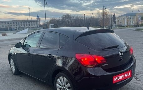 Opel Astra J, 2011 год, 570 000 рублей, 5 фотография