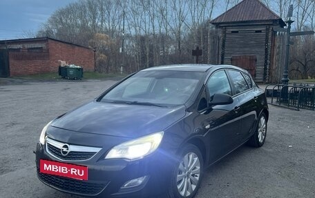 Opel Astra J, 2011 год, 570 000 рублей, 2 фотография
