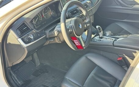 BMW 5 серия, 2014 год, 1 600 000 рублей, 11 фотография