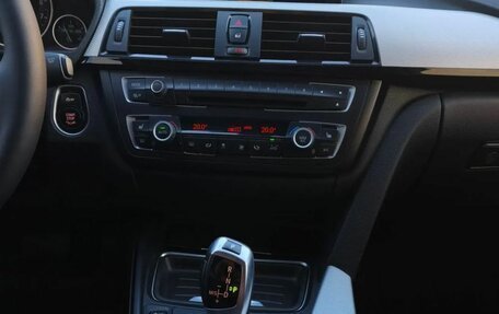 BMW 3 серия, 2014 год, 1 540 000 рублей, 12 фотография