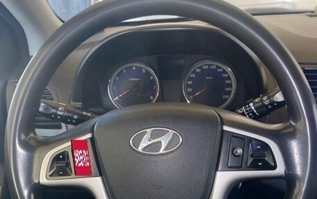 Hyundai Solaris II рестайлинг, 2013 год, 750 000 рублей, 5 фотография