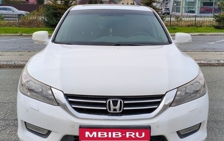 Honda Accord IX рестайлинг, 2013 год, 1 630 000 рублей, 1 фотография