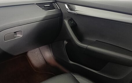 Skoda Octavia, 2019 год, 1 860 000 рублей, 14 фотография
