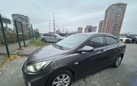 Hyundai Solaris II рестайлинг, 2011 год, 650 000 рублей, 4 фотография