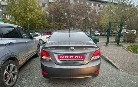 Hyundai Solaris II рестайлинг, 2011 год, 650 000 рублей, 5 фотография