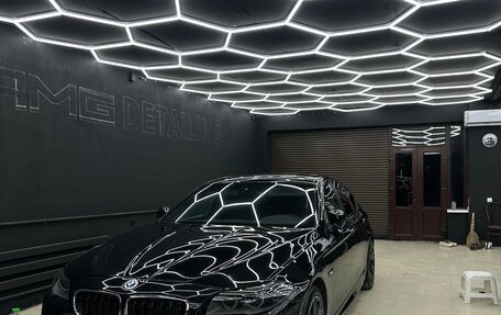 BMW 5 серия, 2011 год, 1 780 000 рублей, 13 фотография