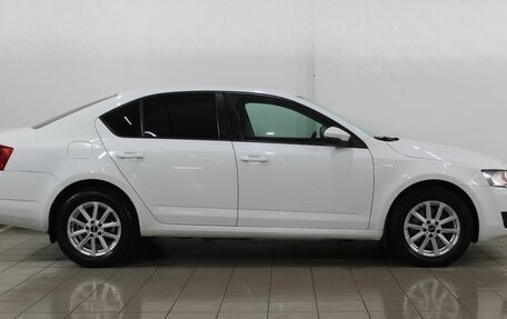 Skoda Octavia, 2015 год, 1 350 000 рублей, 5 фотография
