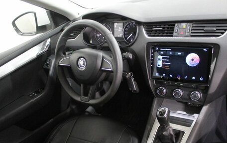 Skoda Octavia, 2015 год, 1 350 000 рублей, 15 фотография