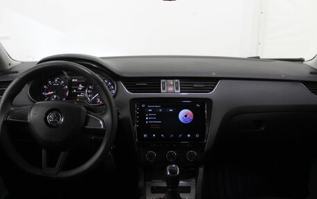 Skoda Octavia, 2015 год, 1 350 000 рублей, 19 фотография
