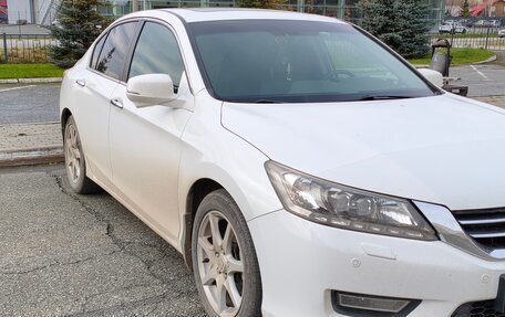 Honda Accord IX рестайлинг, 2013 год, 1 630 000 рублей, 2 фотография