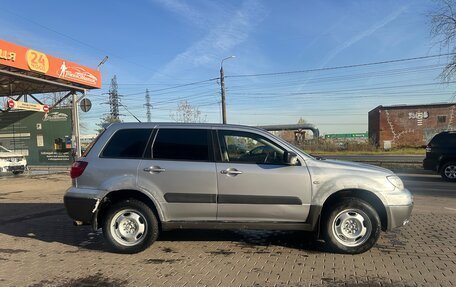 Mitsubishi Outlander III рестайлинг 3, 2005 год, 349 000 рублей, 4 фотография