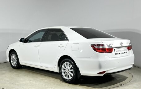 Toyota Camry, 2016 год, 1 830 000 рублей, 10 фотография