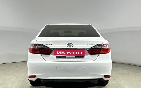 Toyota Camry, 2016 год, 1 830 000 рублей, 8 фотография