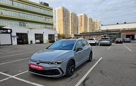 Volkswagen Golf VIII, 2022 год, 2 120 000 рублей, 2 фотография