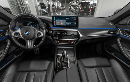BMW 5 серия, 2020 год, 5 380 000 рублей, 8 фотография