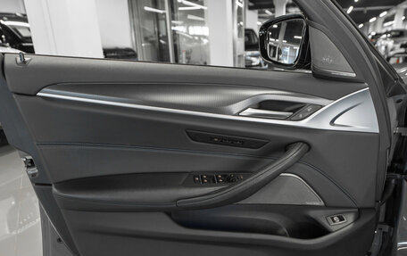 BMW 5 серия, 2020 год, 5 380 000 рублей, 14 фотография