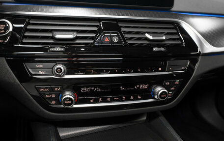 BMW 5 серия, 2020 год, 5 380 000 рублей, 19 фотография