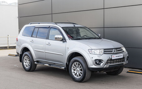 Mitsubishi Pajero Sport II рестайлинг, 2014 год, 2 450 000 рублей, 3 фотография