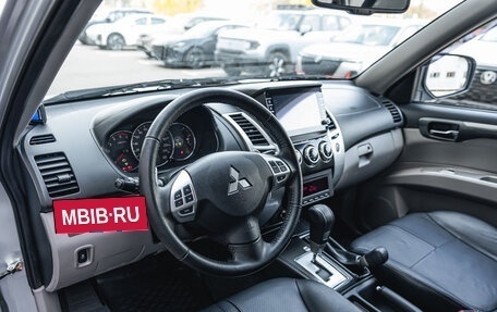 Mitsubishi Pajero Sport II рестайлинг, 2014 год, 2 450 000 рублей, 9 фотография