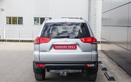 Mitsubishi Pajero Sport II рестайлинг, 2014 год, 2 450 000 рублей, 6 фотография