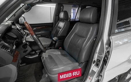 Toyota Land Cruiser Prado 120, 2006 год, 1 745 000 рублей, 9 фотография