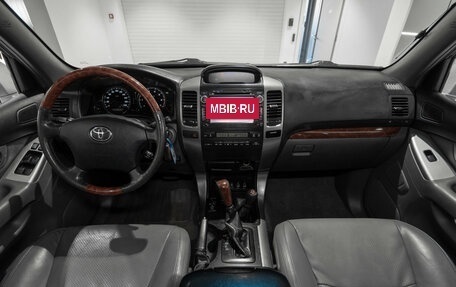 Toyota Land Cruiser Prado 120, 2006 год, 1 745 000 рублей, 8 фотография