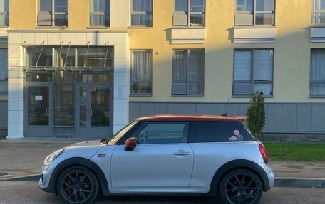 MINI Hatch, 2018 год, 2 400 000 рублей, 3 фотография