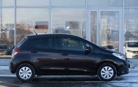 Toyota Vitz, 2013 год, 780 000 рублей, 5 фотография