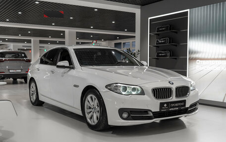 BMW 5 серия, 2016 год, 1 975 000 рублей, 2 фотография