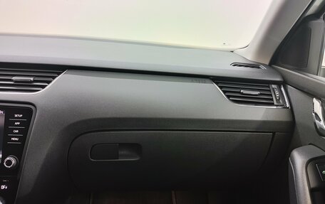 Skoda Octavia, 2018 год, 1 800 000 рублей, 12 фотография