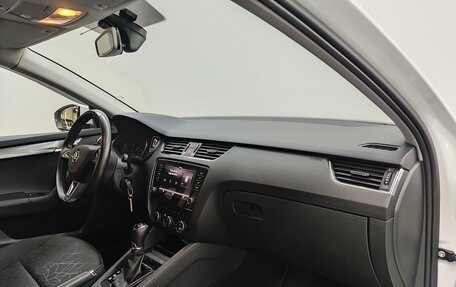 Skoda Octavia, 2018 год, 1 800 000 рублей, 19 фотография
