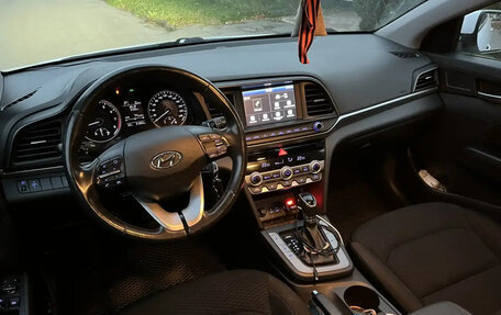 Hyundai Elantra VI, 2020 год, 1 690 000 рублей, 7 фотография
