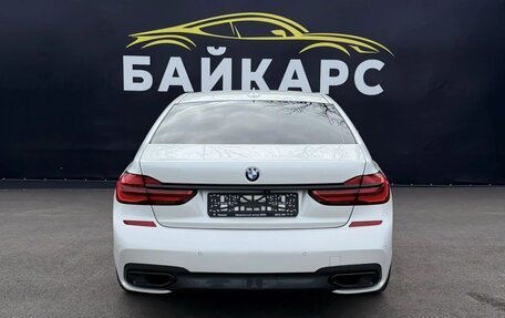 BMW 7 серия, 2017 год, 3 590 000 рублей, 4 фотография