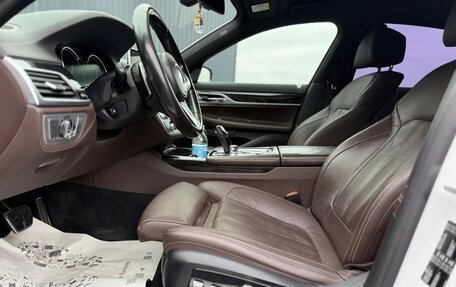 BMW 7 серия, 2017 год, 3 590 000 рублей, 9 фотография