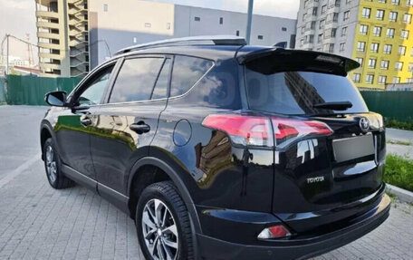 Toyota RAV4, 2019 год, 2 150 000 рублей, 4 фотография