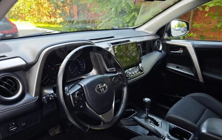 Toyota RAV4, 2019 год, 2 150 000 рублей, 5 фотография